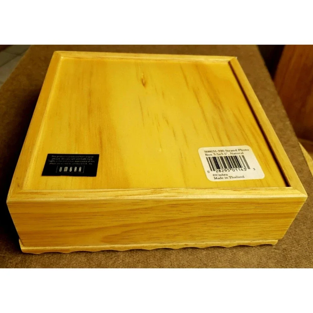 UMBRA STRAND BOX FRAME Warm Yellow Natural Wood With Textured Design 3.5